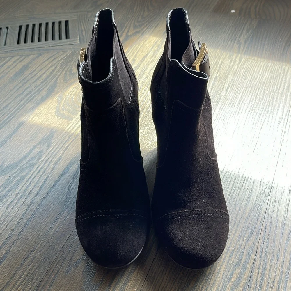 Women’s Tory Burch Adrienne Black Suede Wedge Ankle Boots Size 9.5M